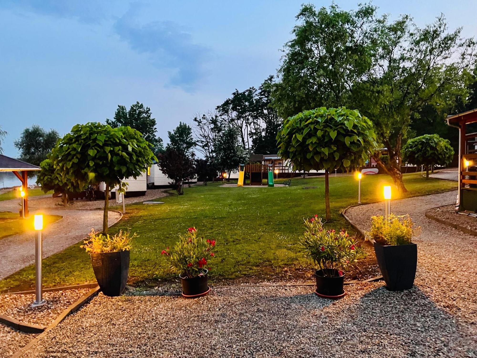 הוילה Panorama Garden פאסוהלבקי מראה חיצוני תמונה
